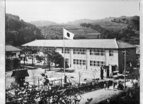 学校の昔の写真 天草市立大江小学校です