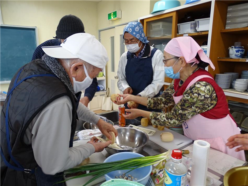 男性の料理教室を開催しました♪
