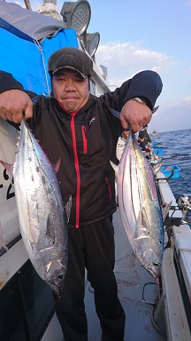 18 11 25 マグロ カツオ釣り 釣果情報 釣り船 竜宝丸