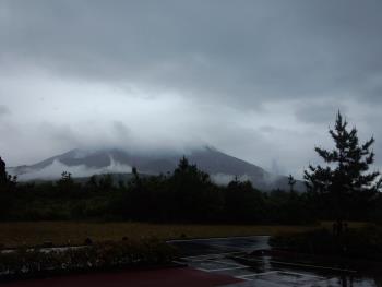 4月13日桜島雨2