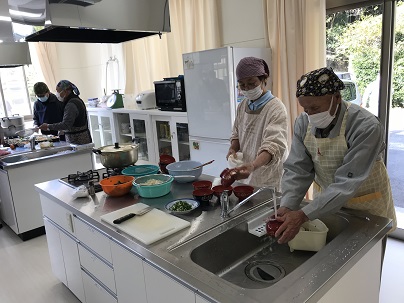 皿洗い