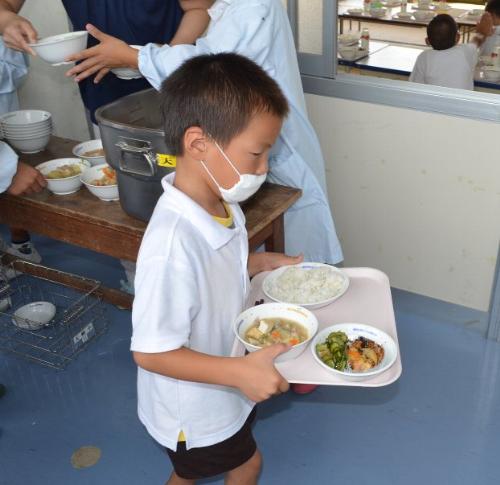 全校給食