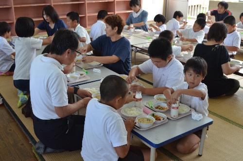 給食風景