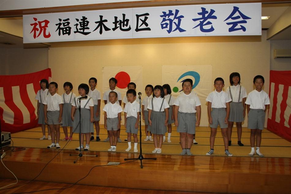 小学校児童全員.JPG