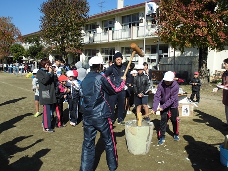６年餅つき
