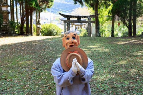 かかしサルカス