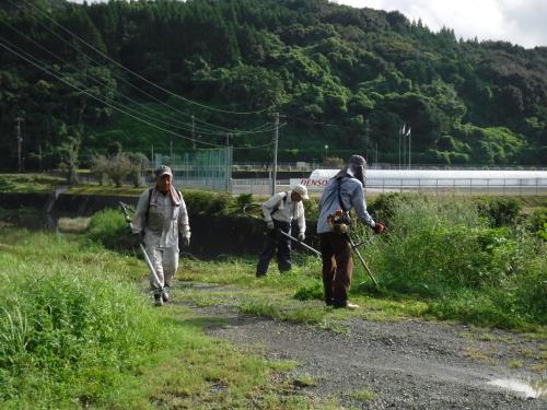 R1.9.8河川清掃2