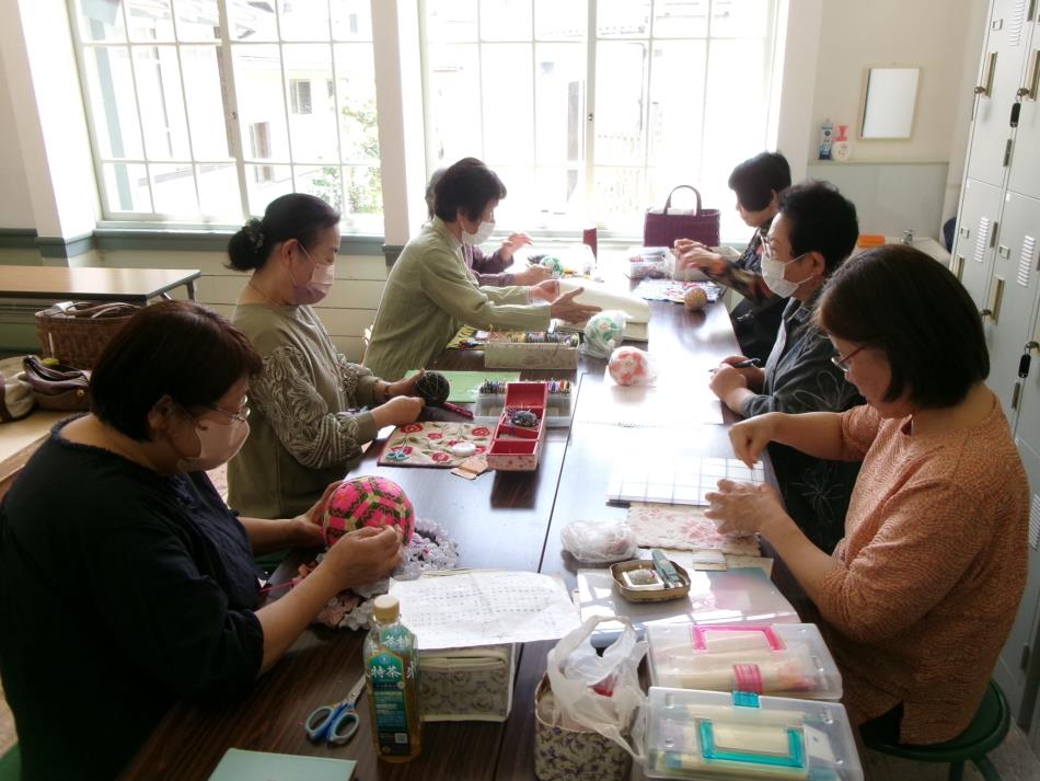 南蛮手まり「すみれの会」の紹介♪