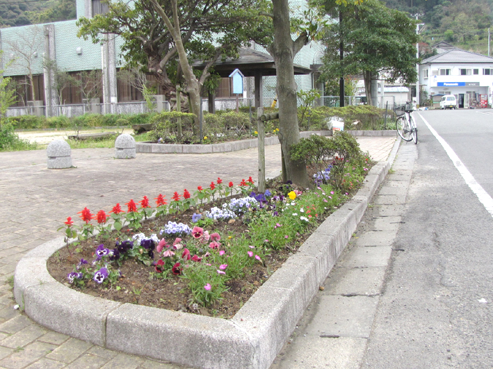 古屋敷花壇（ｈ24.04）