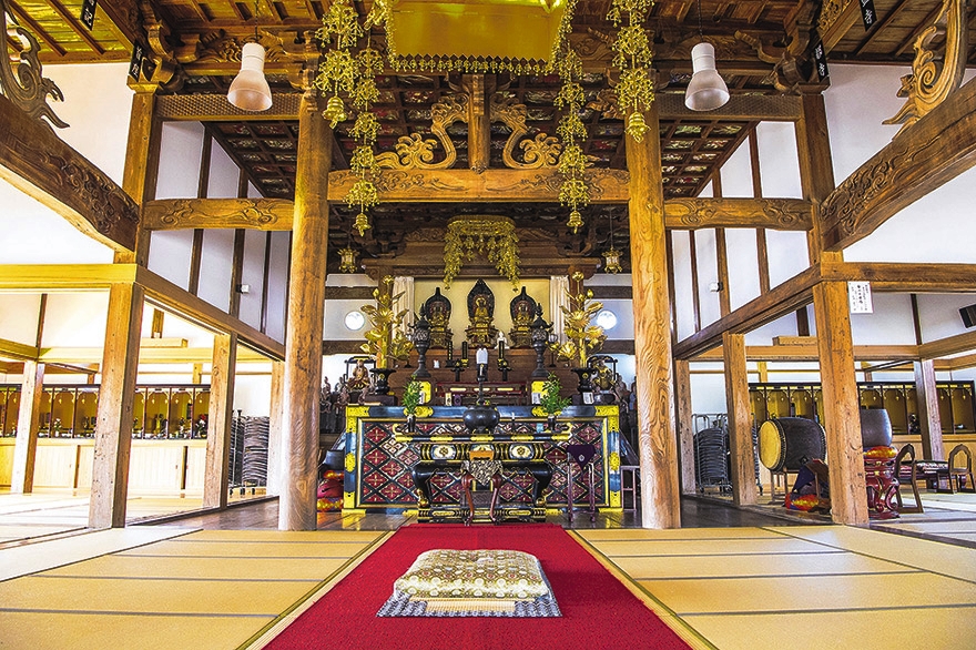 東向寺法堂