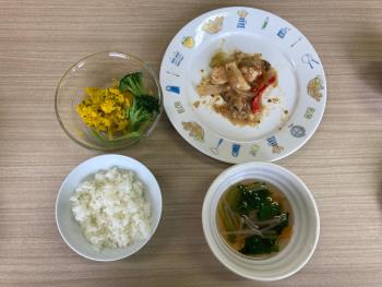 組合わせレシピ(鶏むねのピリ辛ごまみそ炒め、かんたん野菜スープ、かぼちゃのマッシュサラダ