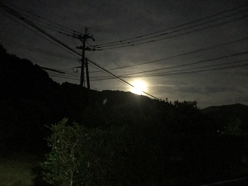 下津浦からの月