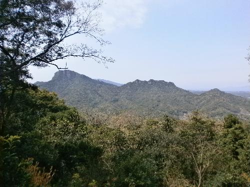 観海アルプス散歩次郎丸・太郎丸岳