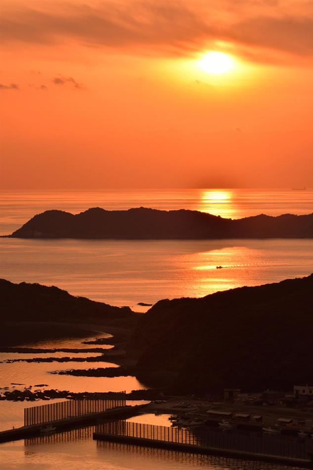 08 優秀賞7:長浜ユカリ「オレンジの軌跡」縮小サイズ
