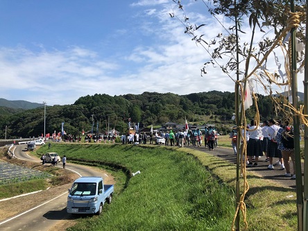 令和行列うしろ
