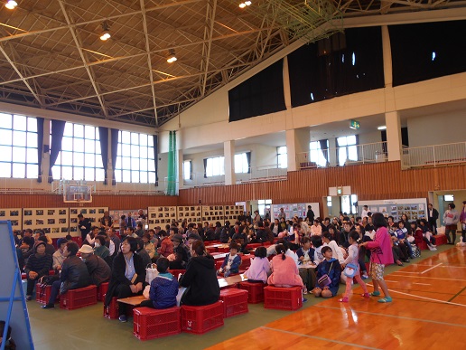 体育館会場　２