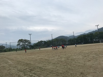 グラウンドサッカー